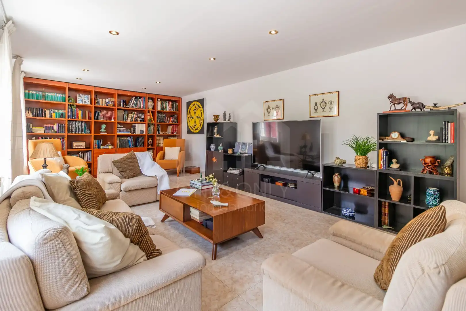 Living room of Houses for sale in Riudoms  with Air Conditioner, Heating and Private garden