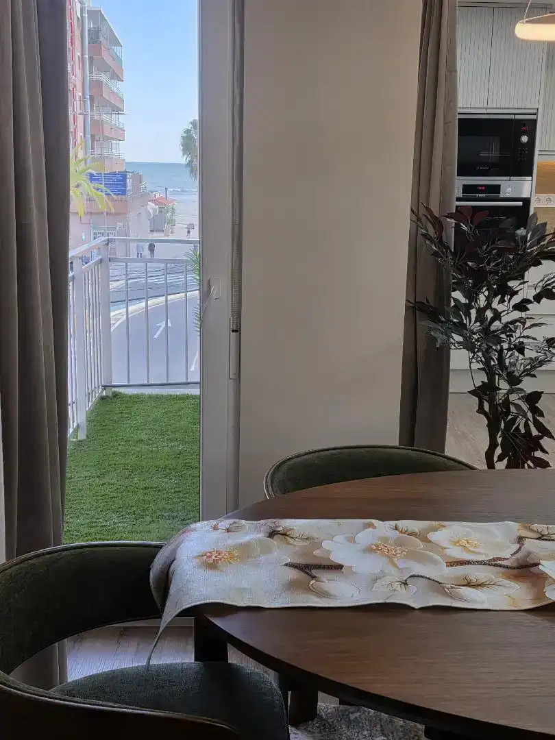 Menjador de Pis en venda en Santa Pola amb Aire condicionat i Balcó