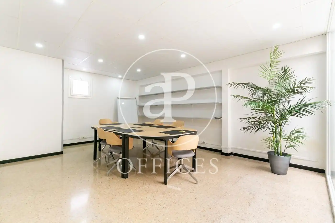 Büro zum Verkauf in Barcelona mit Klimaanlage und Heizung