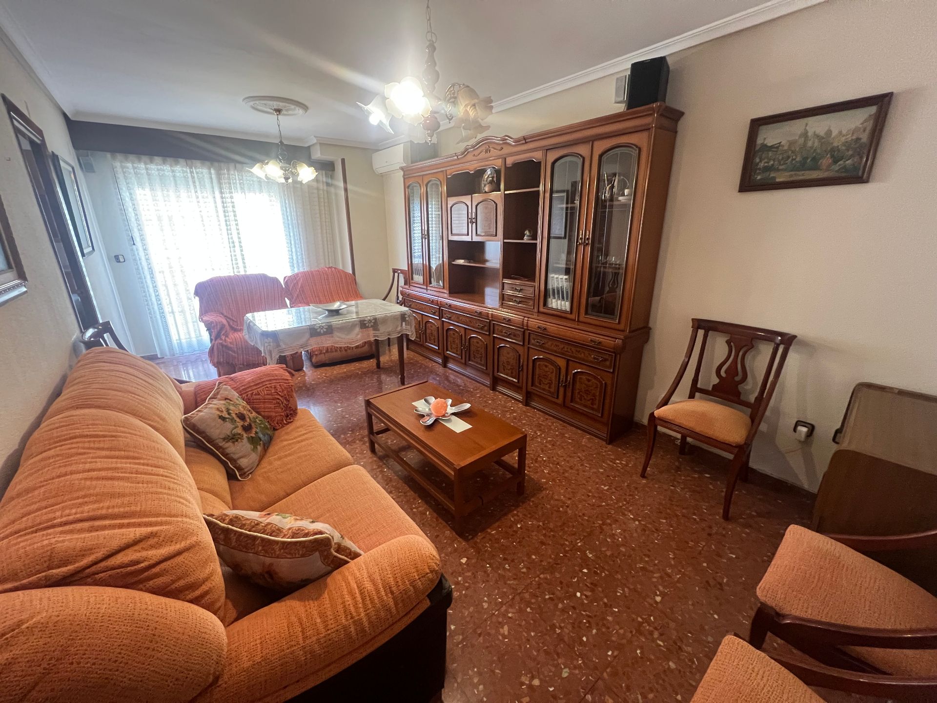 Sala d'estar de Pis en venda en  Jaén Capital amb Aire condicionat, Moblat i Rentadora