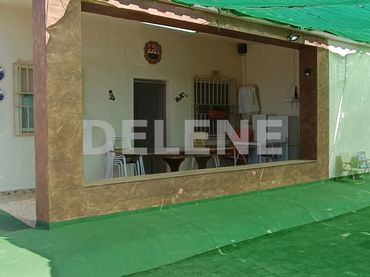 Casa rústica con piscina en venta en Tobarra
