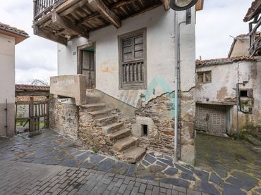 Casa con balcone in vendita a Cimadevilla