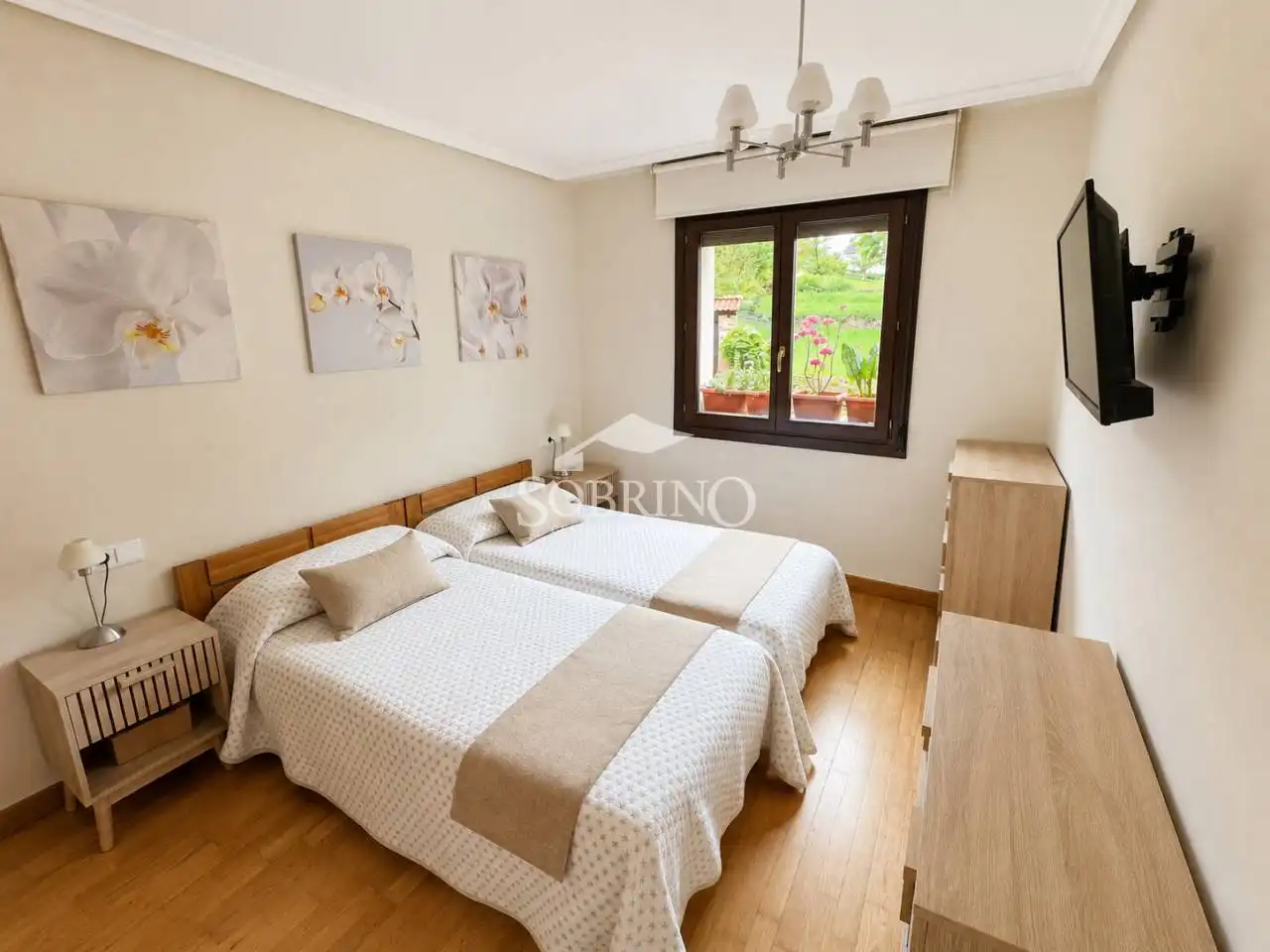 Schlafzimmer von Wohnung zum Verkauf in Llanes mit Parkett und Terrasse