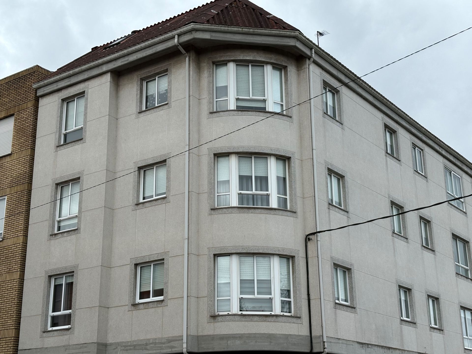 Vista exterior de Pis en venda en Narón amb Calefacció, Parquet i Traster