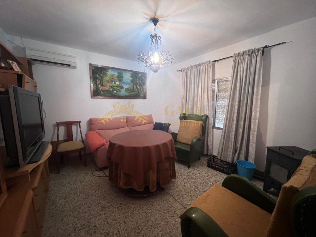 Living room of House or chalet for sale in Navas del Madroño  with Furnished