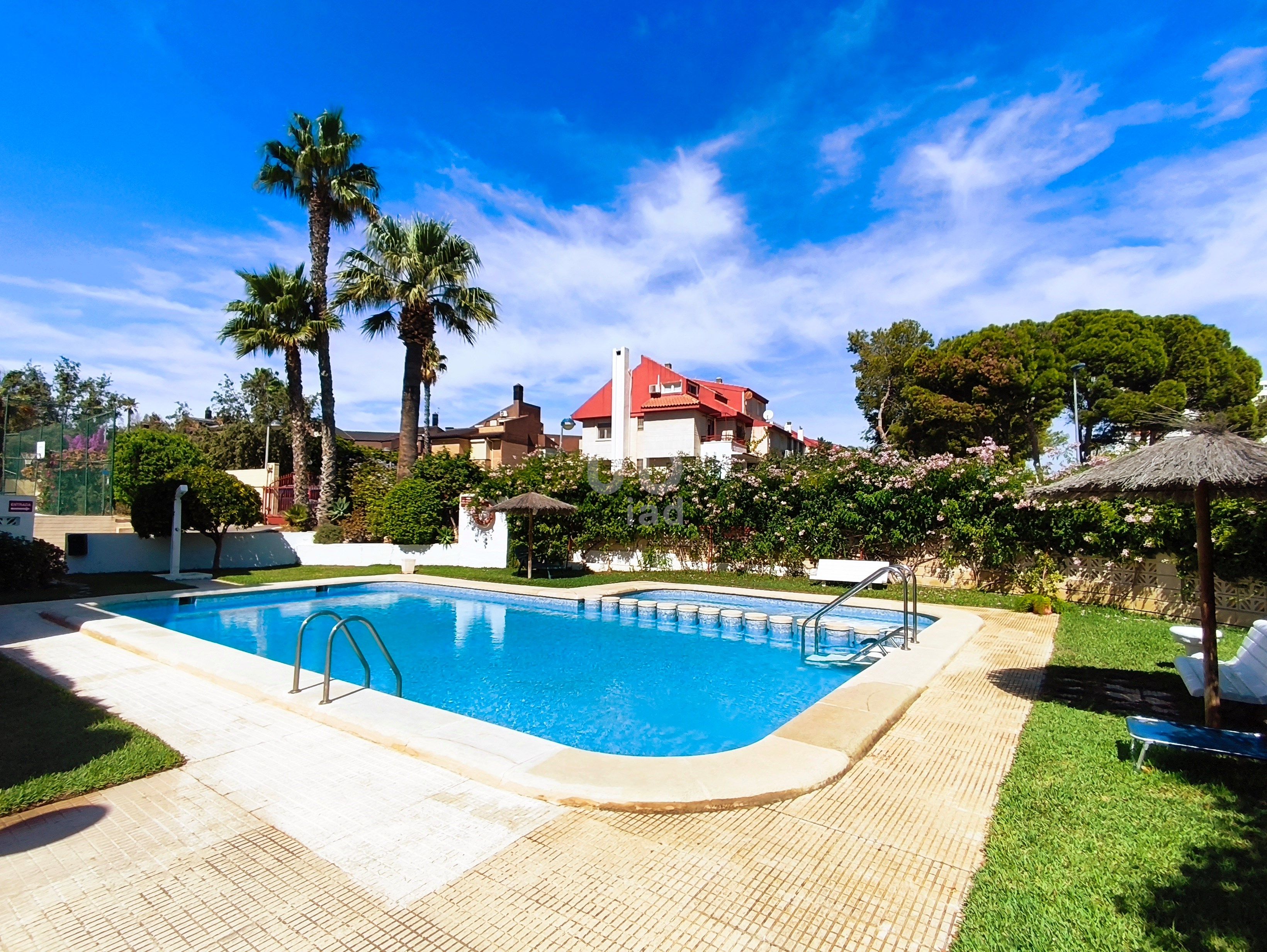 Swimming pool of House or chalet for sale in Alicante / Alacant  with Air Conditioner, Heating and Terrace