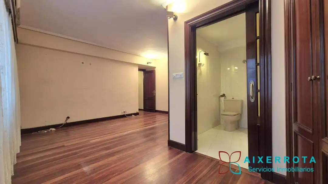 Piso en venta en Getxo  con Calefacción, Terraza y Trastero