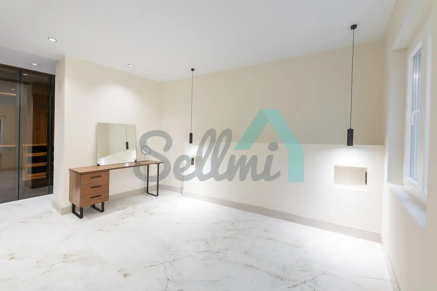 Piso en venta en Oviedo  con Calefacción, Trastero y Balcón