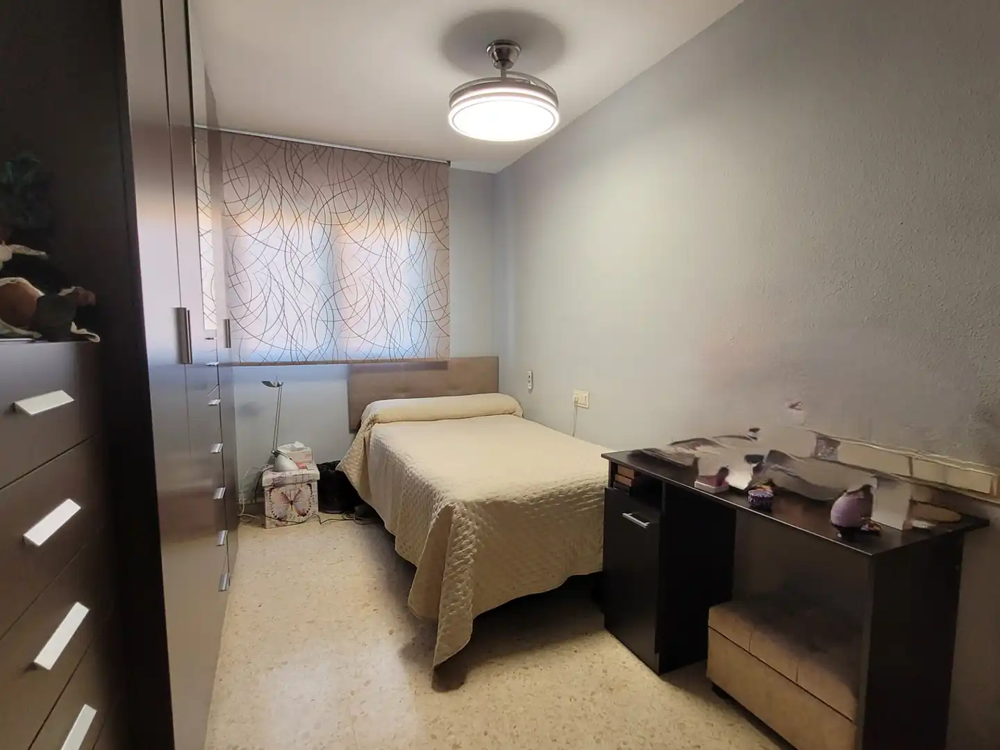 Bedroom of Flat for sale in Granada  with Air Conditioner, Heating and Storage room