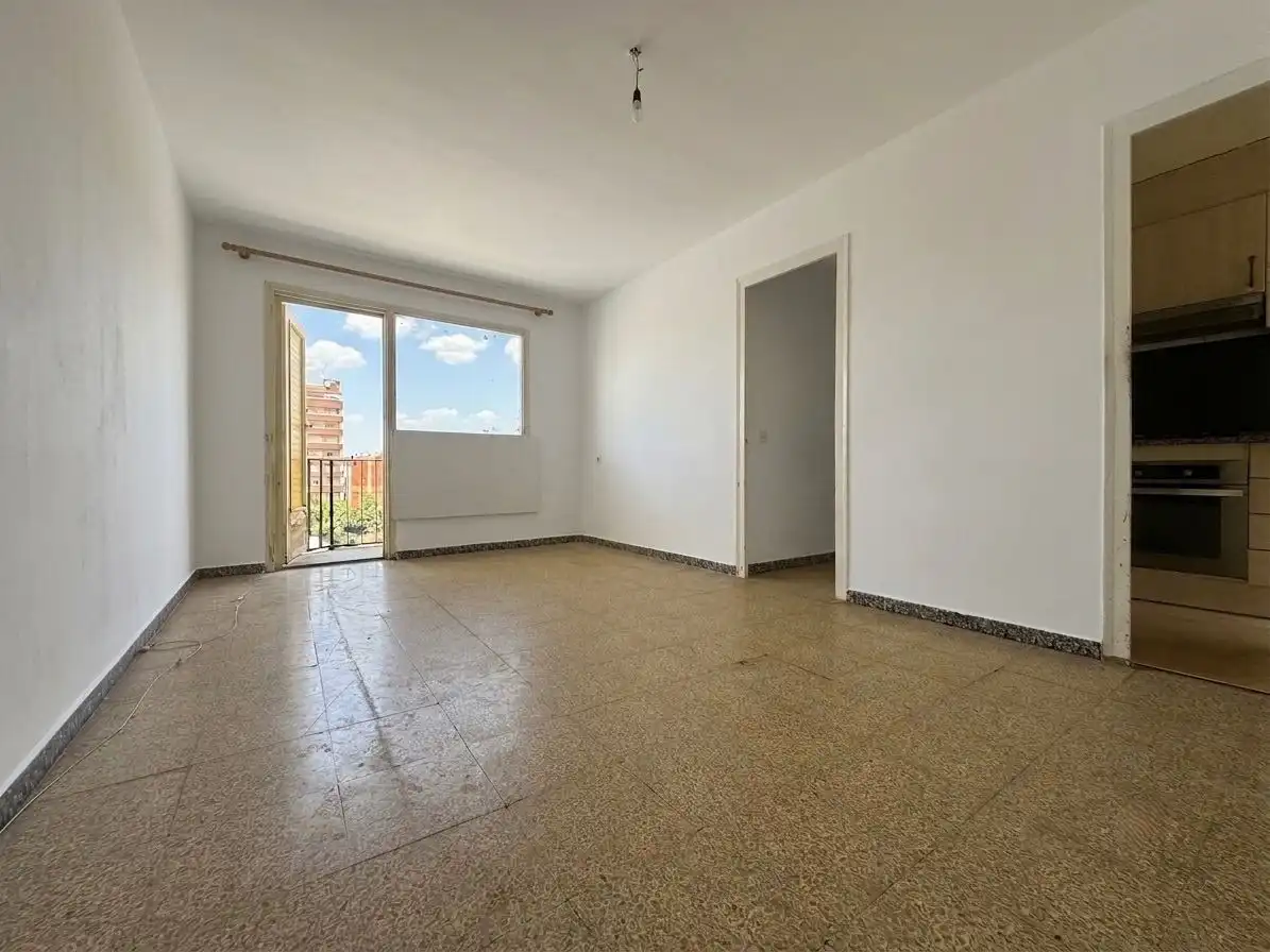 Bedroom of Flat for sale in Salt