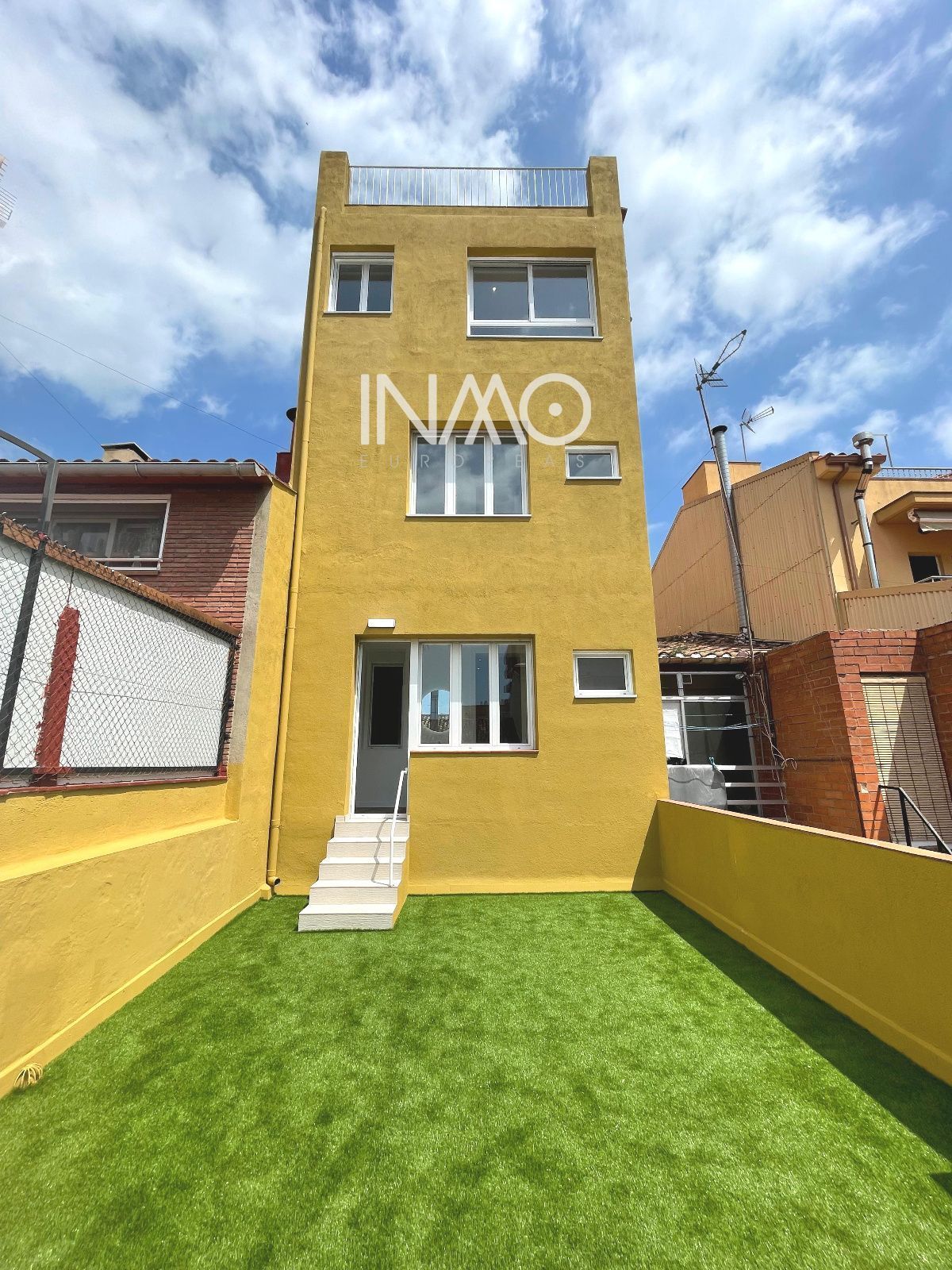 Exterior view of Flat for sale in Rubí  with Air Conditioner, Heating and Terrace