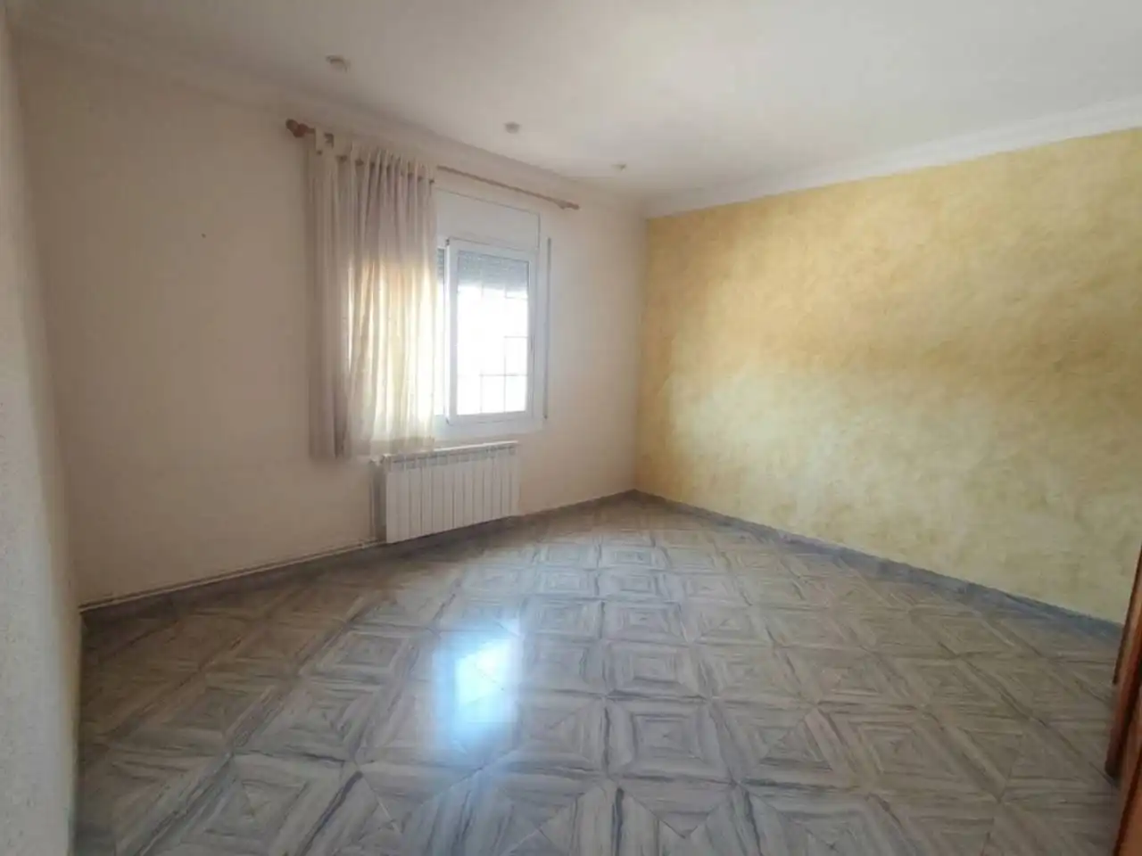 Habitación de Piso en venta en Caldes de Montbui con Calefacción, Terraza y Trastero