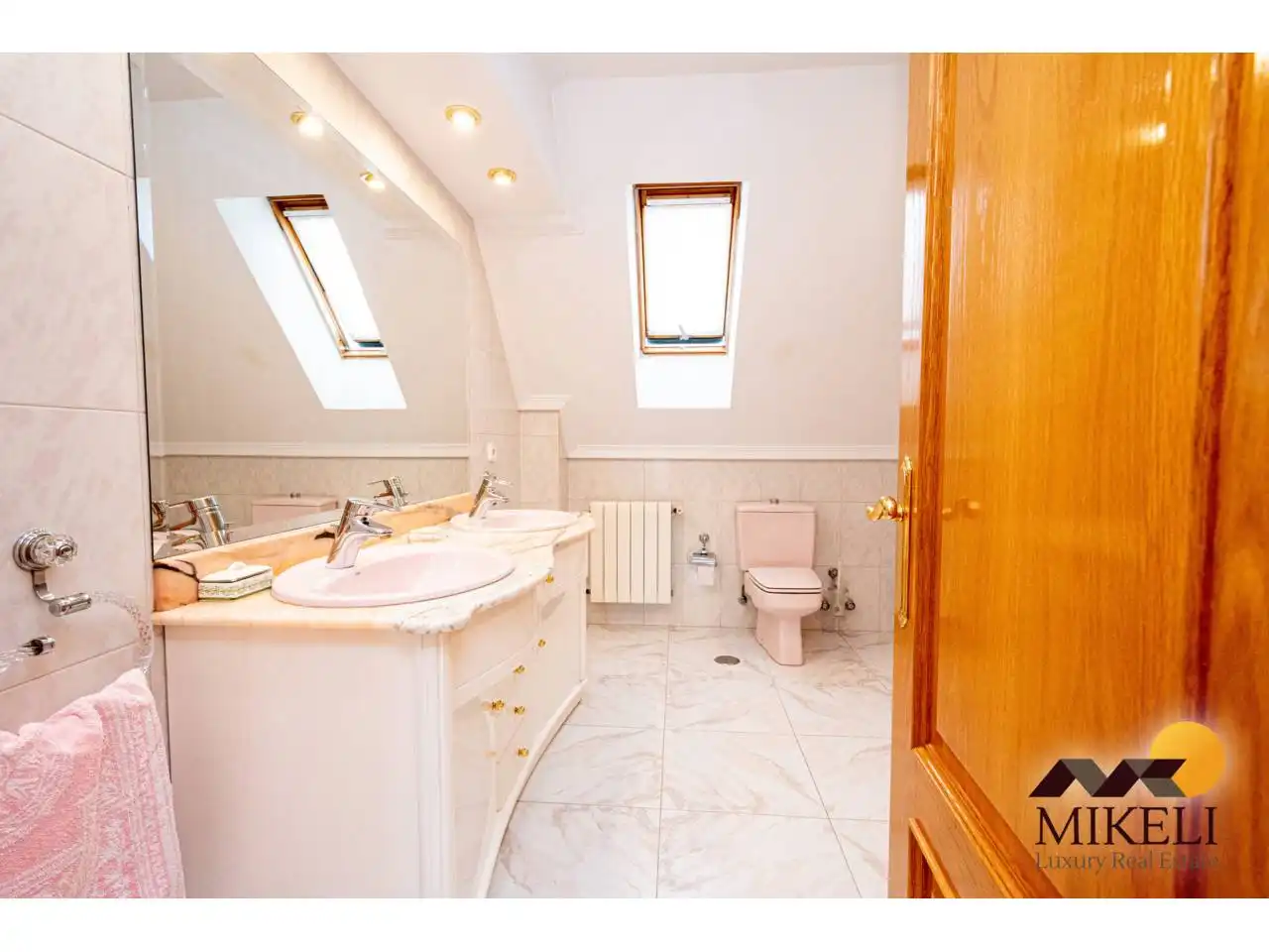 Baño de Casa o chalet en venta en Santa Cruz de Bezana con Calefacción, Jardín privado y Terraza