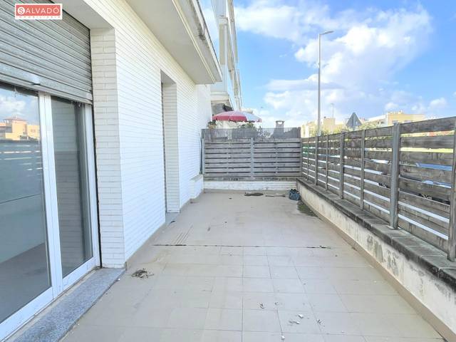 Local comercial en Venta en Les Salines - Pla de Sant Pere