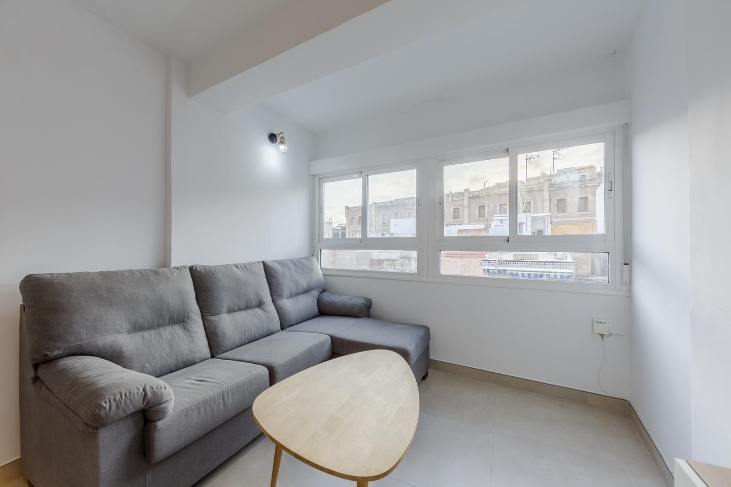 Living room of Flat for sale in  Almería Capital  with Air Conditioner and Furnished