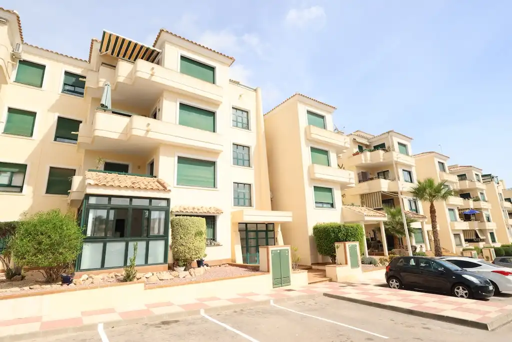 Apartamento con piscina en venta en N/A, imagen 2