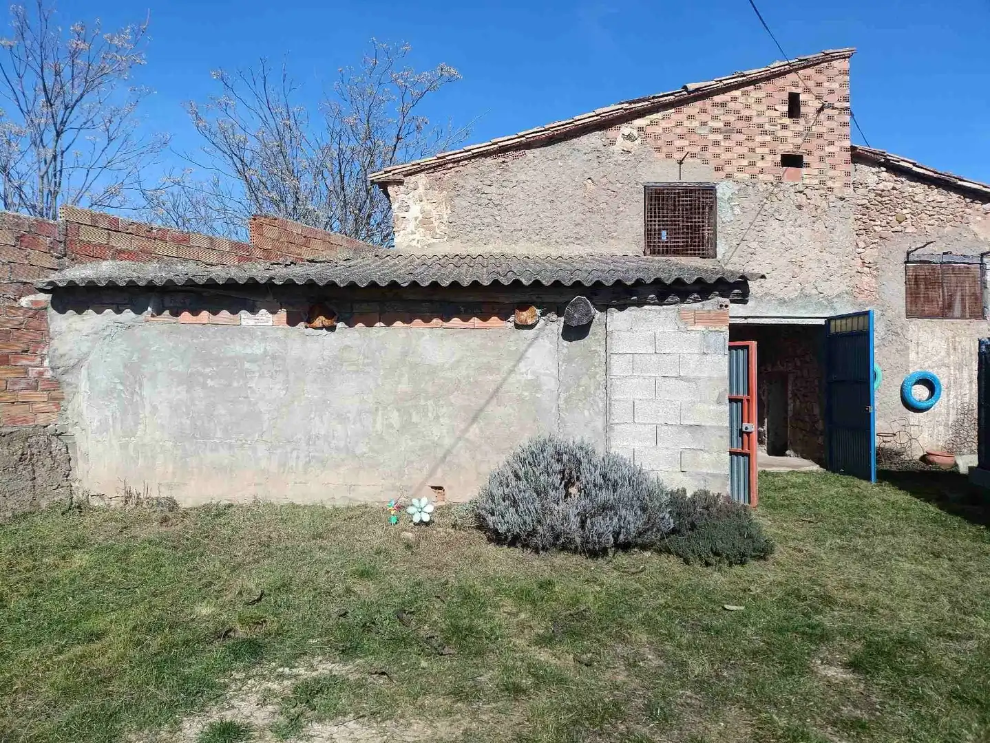 Garden of Houses for sale in La Puebla de Castro