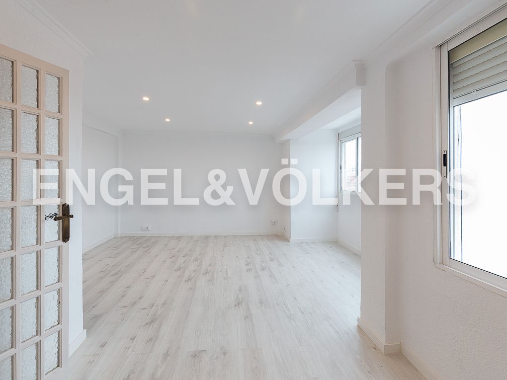 Apartament de lloguer a Avinguda del Primat Reig, Els Orriols