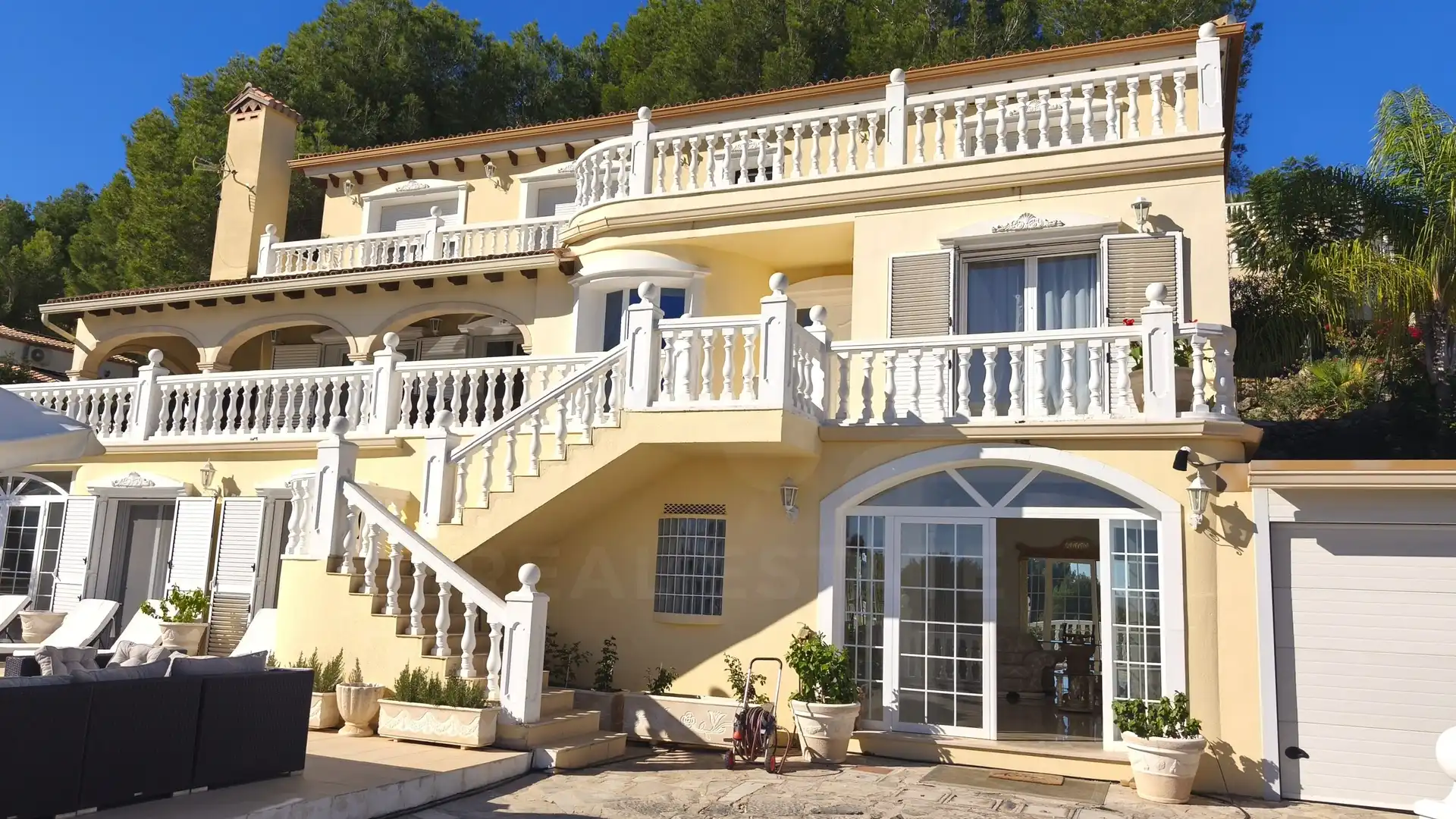 House with pool for sale in La Sella