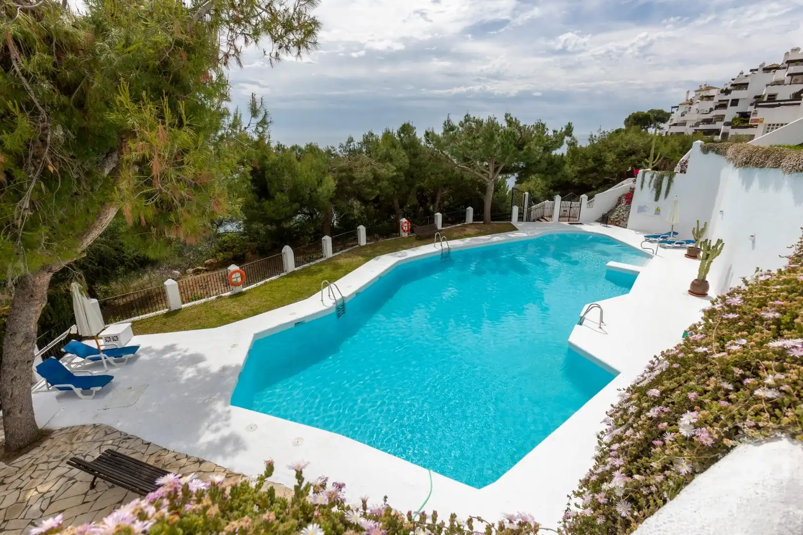 Swimming pool of Flat for sale in Almuñécar  with Private garden, Terrace and Community pool
