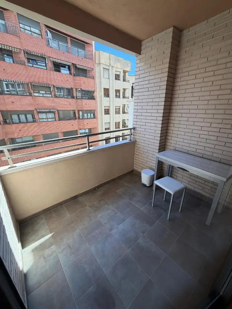 Terraza de Piso de alquiler en Albacete con Calefacción, Amueblado y Horno