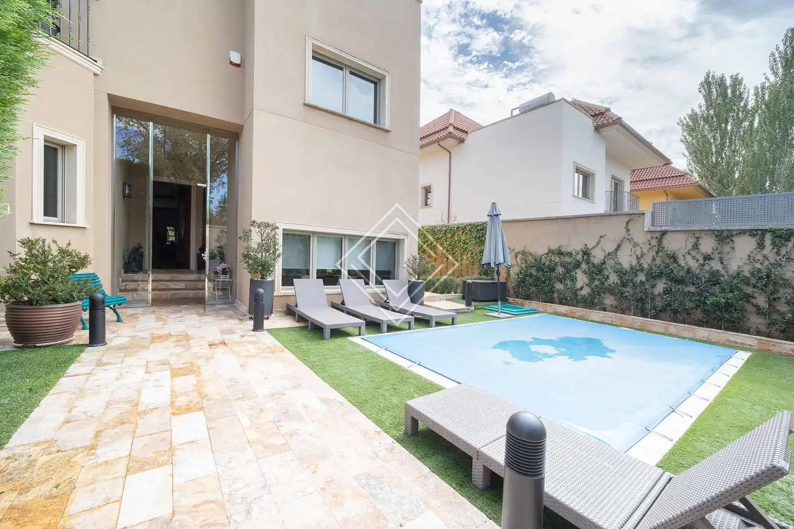 Casa bifamiliare con piscina in affitto a Moncloa - Aravaca, imagen 2