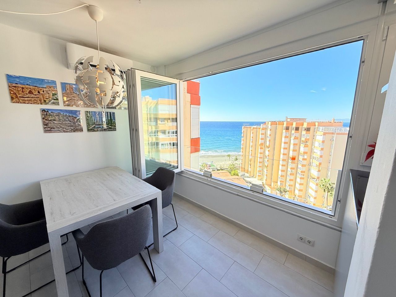 Bedroom of Flat for sale in Torrox  with Air Conditioner, Furnished and Community pool