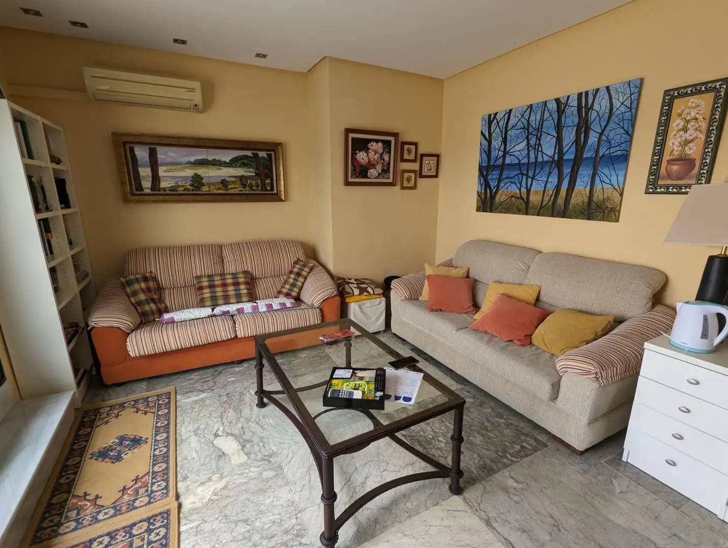 Living room of Apartments for rent in Sevilla  with Air Conditioner, Terrace and Furnished