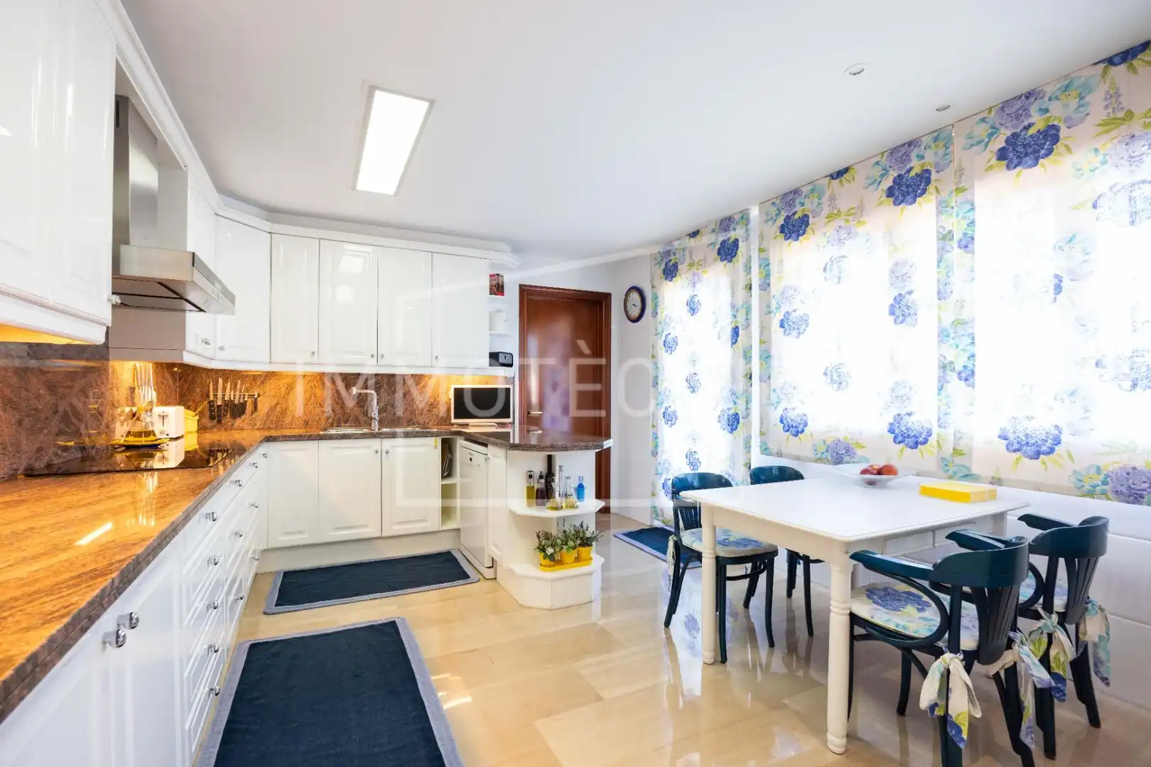 Kitchen of Houses for sale in Lliçà de Vall  with Air Conditioner, Heating and Private garden