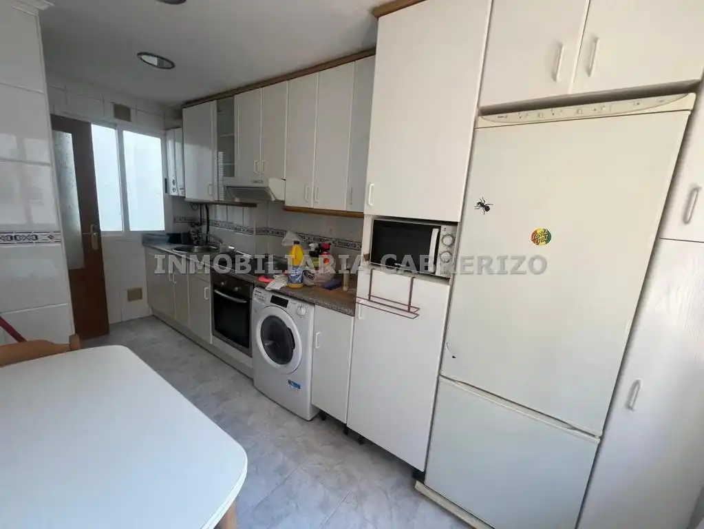 Cocina de Apartamento en venta en  Logroño con Calefacción, Parquet y Terraza