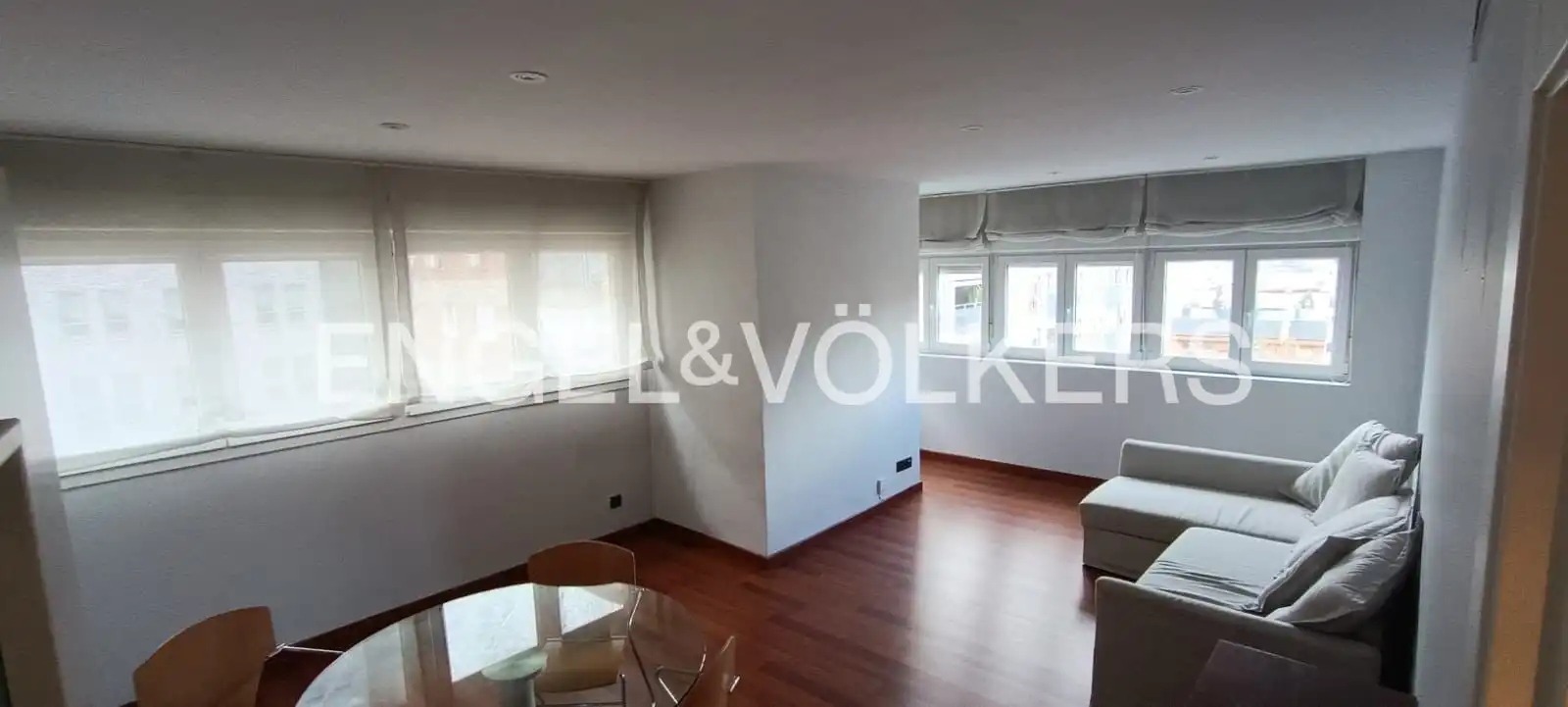 Sala de estar de Piso de alquiler en Madrid con Calefacción, Terraza y Piscina
