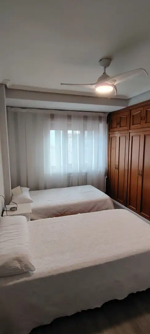 Bedroom of Flat for sale in Salamanca  with Heating, Parquet flooring and Furnished