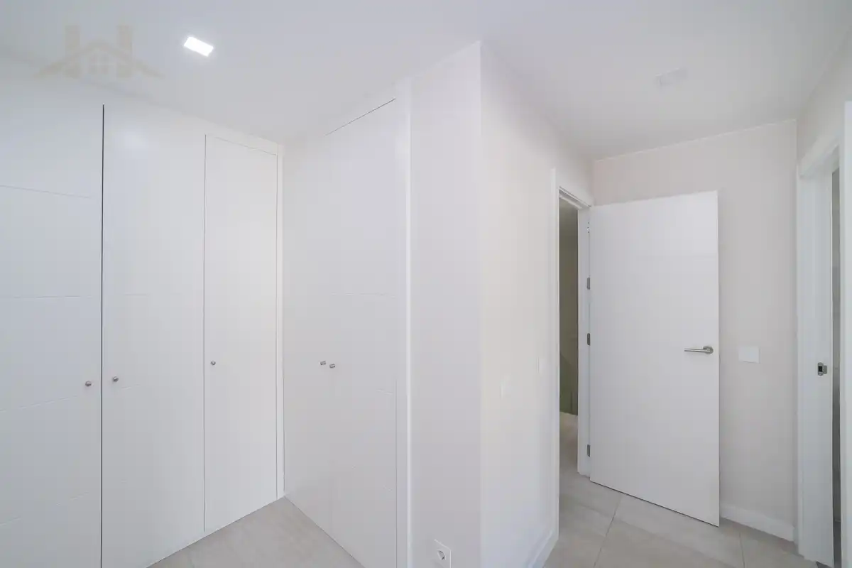 Casa adosada en venta en Avenida de la Armada Española, Cortijo Sur