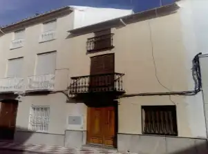 Piso en venta en Calle Parras Bajas 50