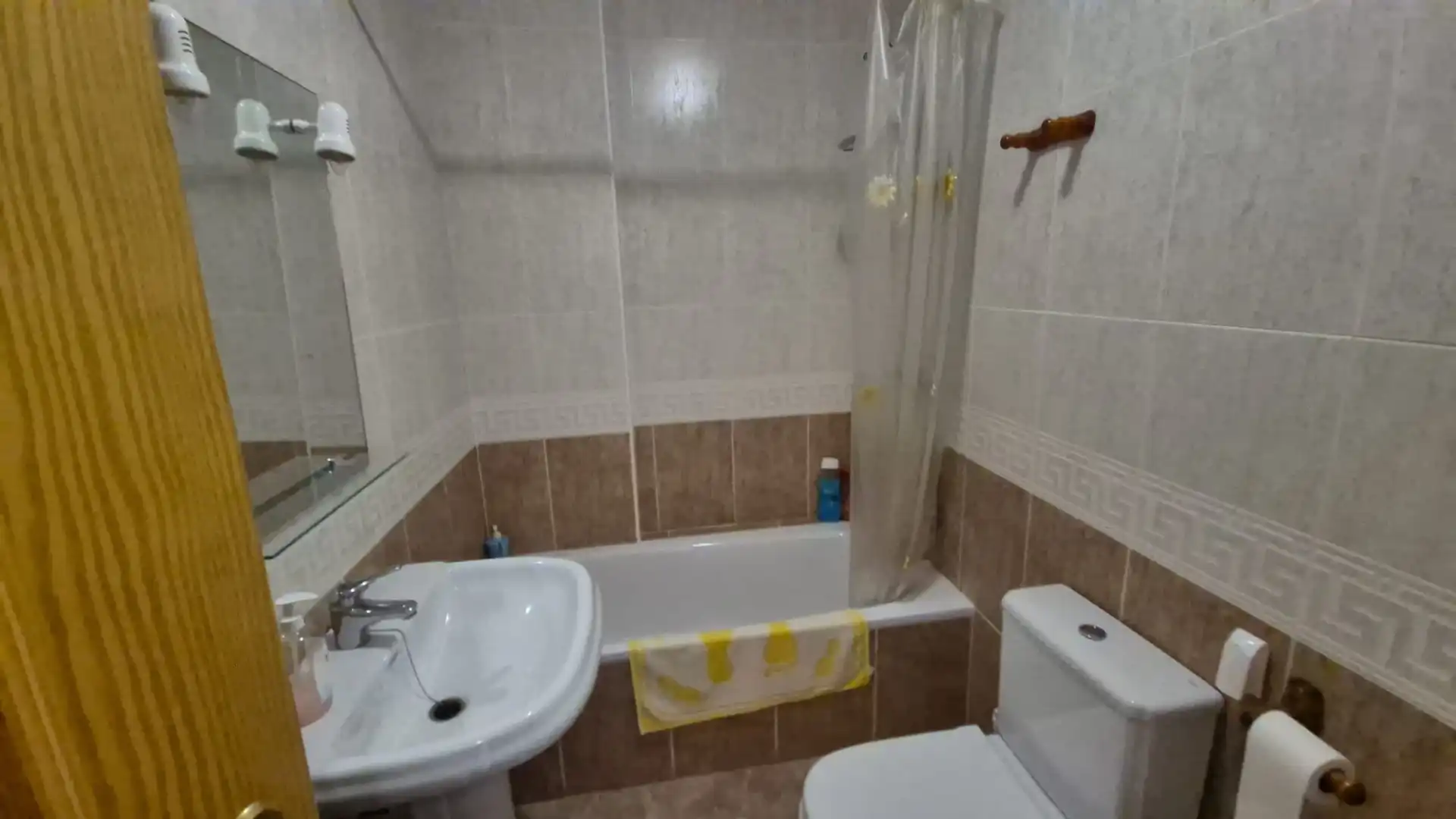 Baño de Casa adosada en venta en Pilar de la Horadada con Aire acondicionado, Terraza y Amueblado