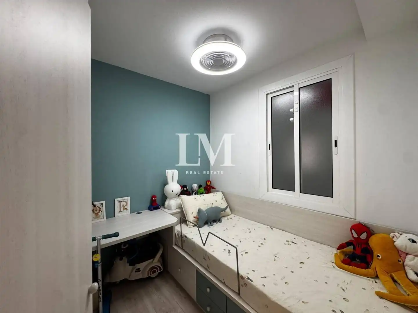 Dormitori de Apartament en venda en Gràcia