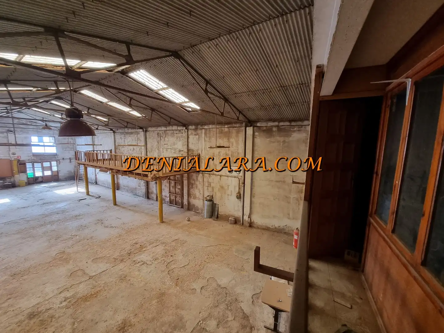 Industrial buildings for sale in Dénia