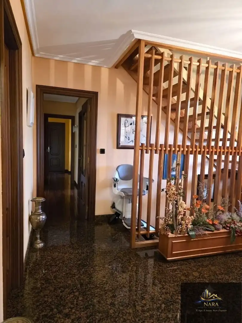 Houses for sale in Torrelavega   with Heating, Private garden and Parquet flooring