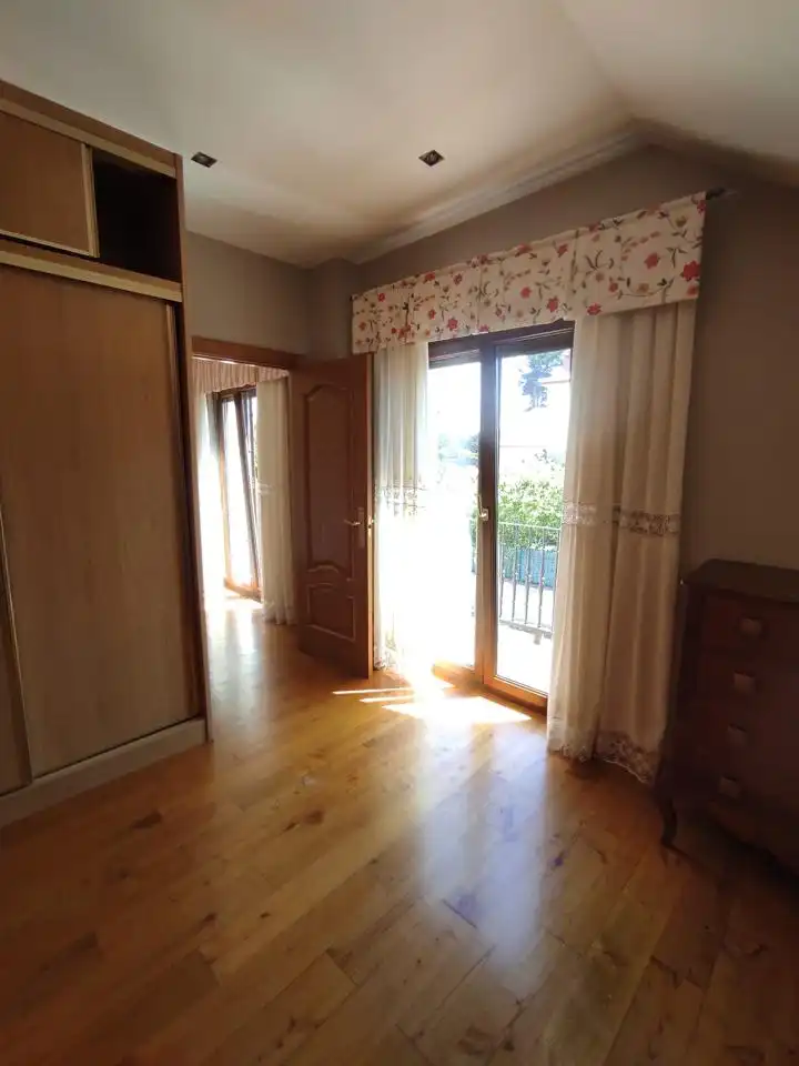 Habitación de Casa o chalet en venta en Marina de Cudeyo con Calefacción, Jardín privado y Parquet