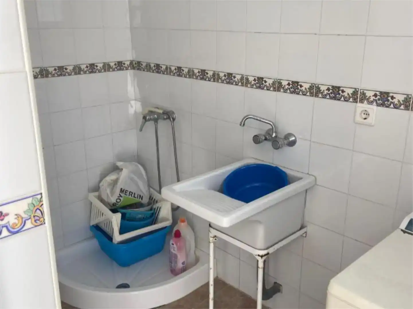 Baño de Dúplex de alquiler en Pilar de la Horadada con Aire acondicionado, Trastero y Amueblado