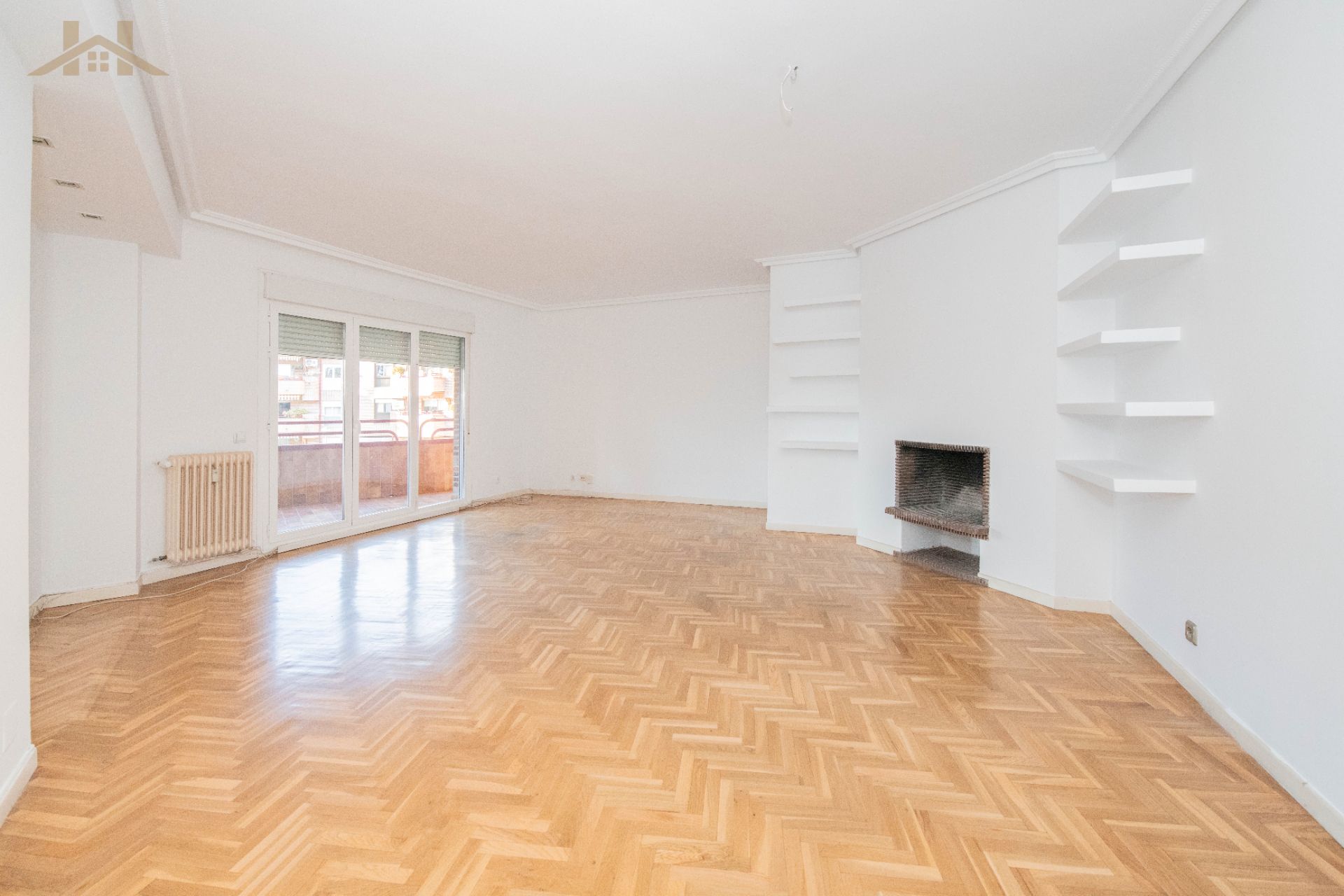 Living room of Flat for sale in Majadahonda  with Heating, Terrace and Storage room