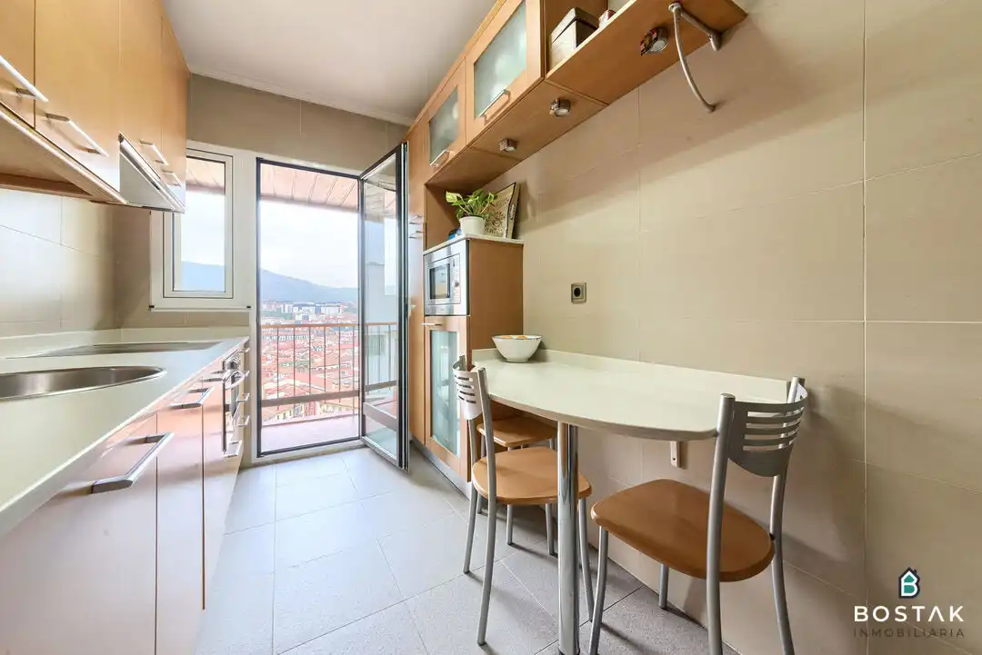 Appartamento con terrazza in vendita a Grupo Santo Domingo de Guzmán, imagen 3