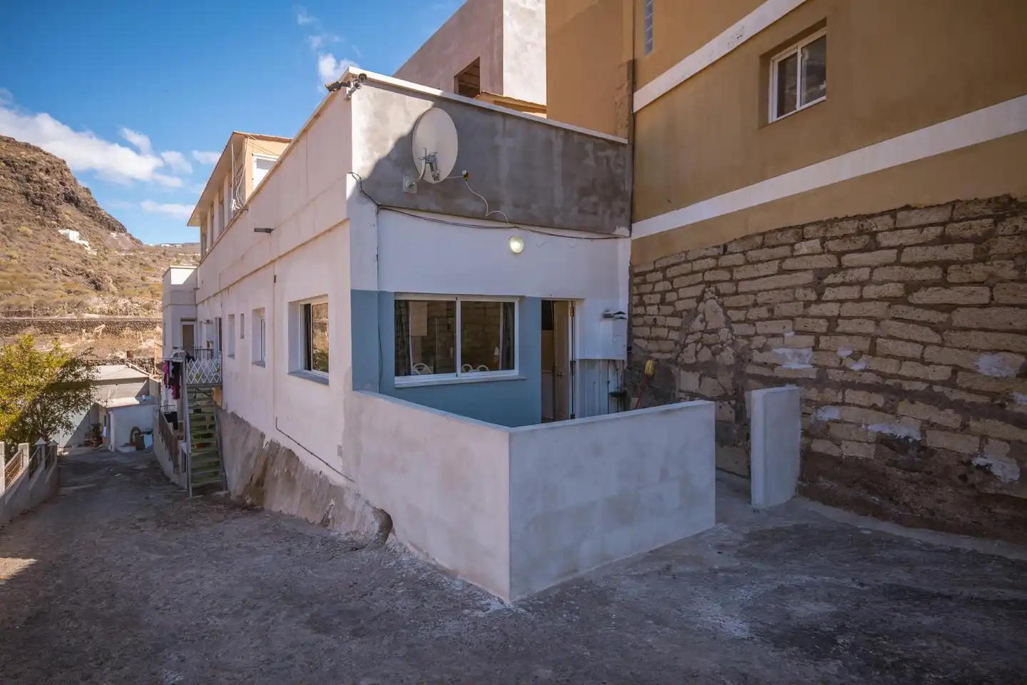 Vista exterior de Finca rústica en venda en Santiago del Teide amb Jardí privat i Terrassa
