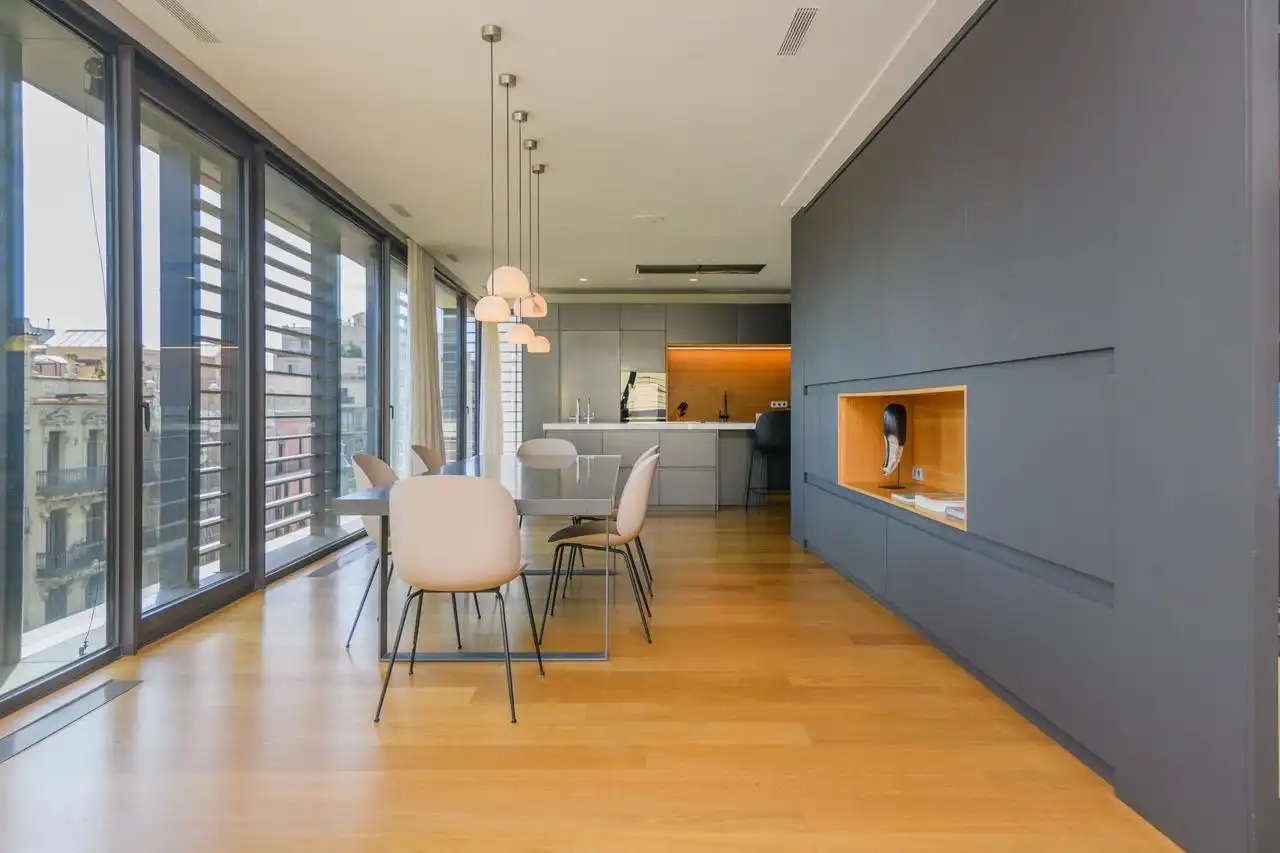 Esszimmer von Dachboden zum Verkauf in Barcelona mit Klimaanlage, Heizung und Terrasse