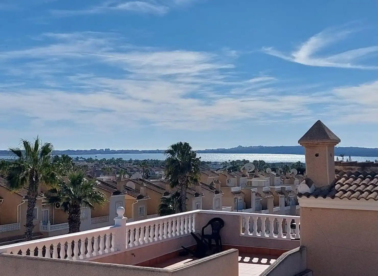 Vista exterior de Casa adosada en venda en Rojales amb Terrassa, Traster i Piscina