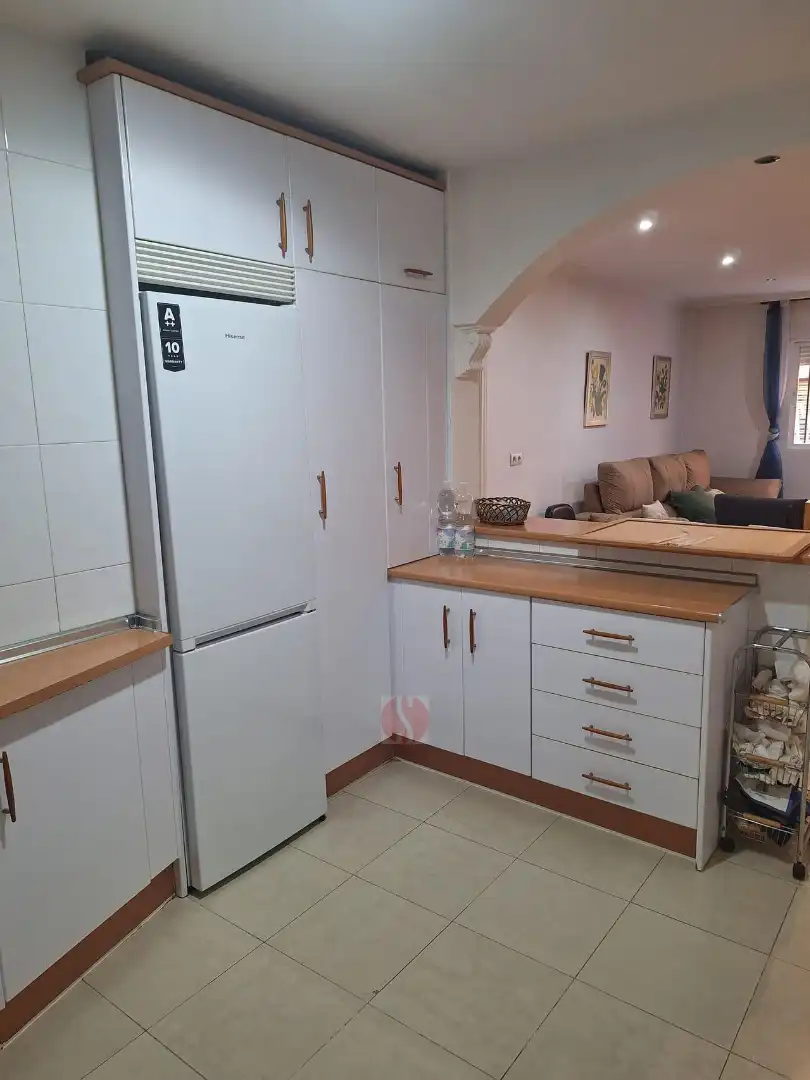 Kitchen of Flat for sale in Granada  with Heating and Furnished