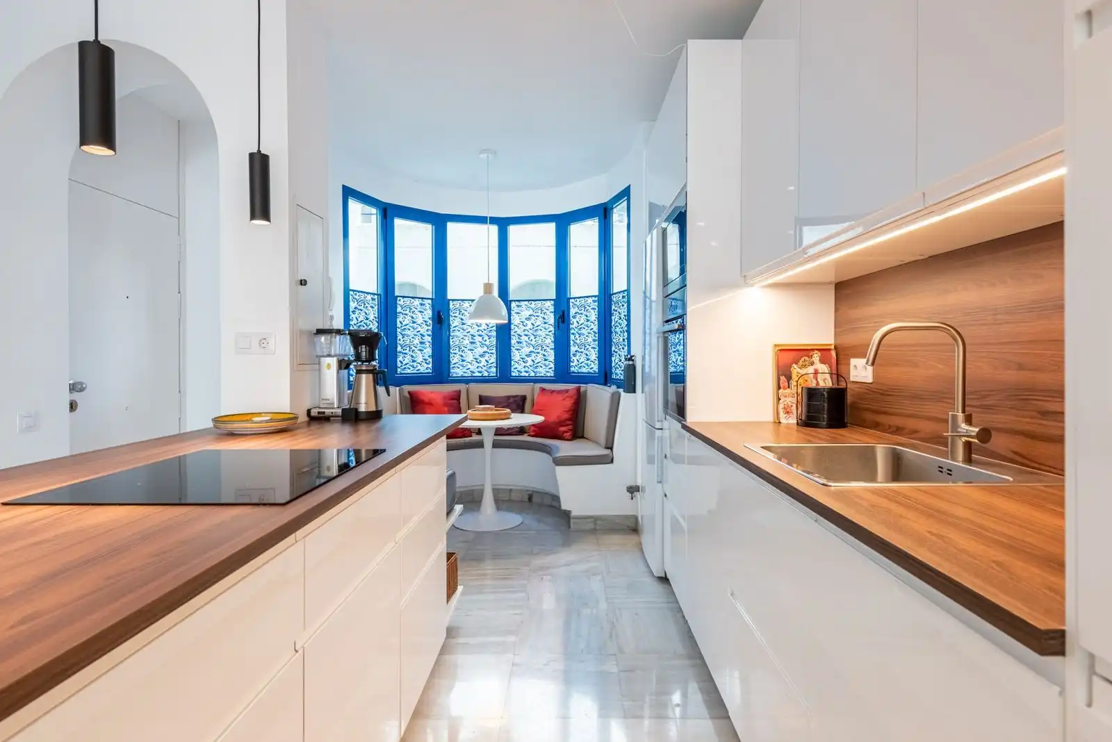 Cocina de Dúplex en venta en Marbella con Aire acondicionado, Terraza y Piscina