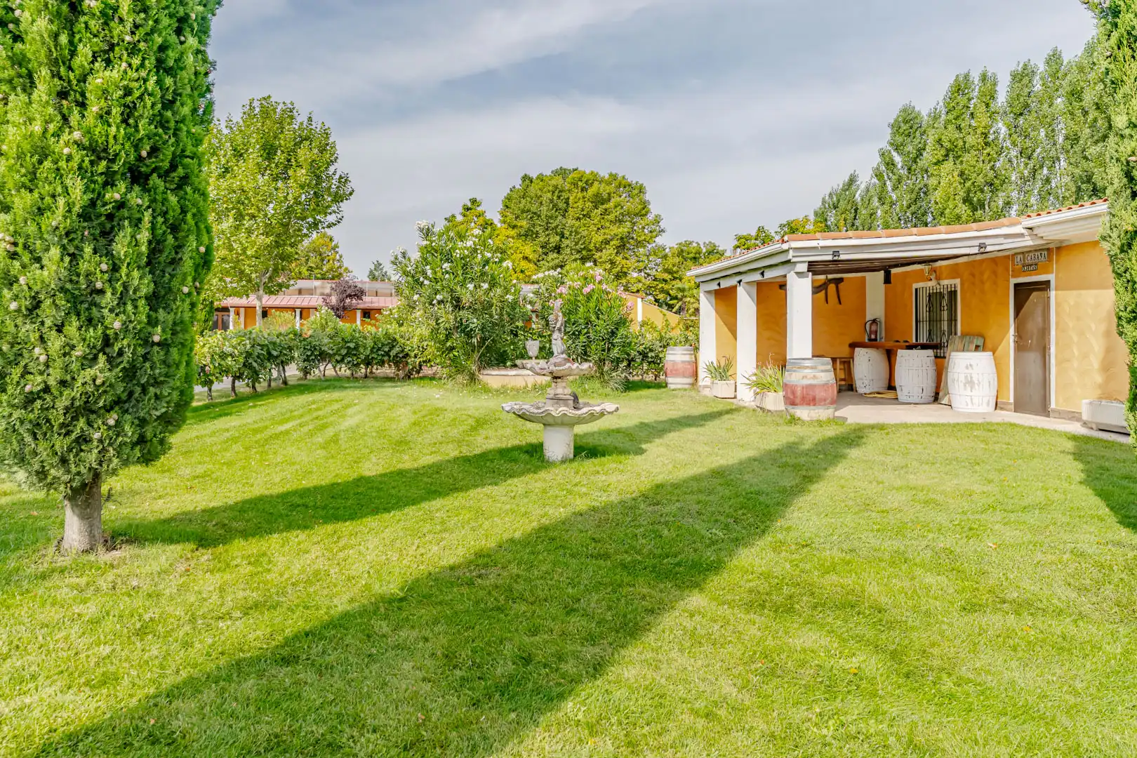 Jardín de Finca rústica en venta en Laguna de Duero con Aire acondicionado, Calefacción y Jardín privado