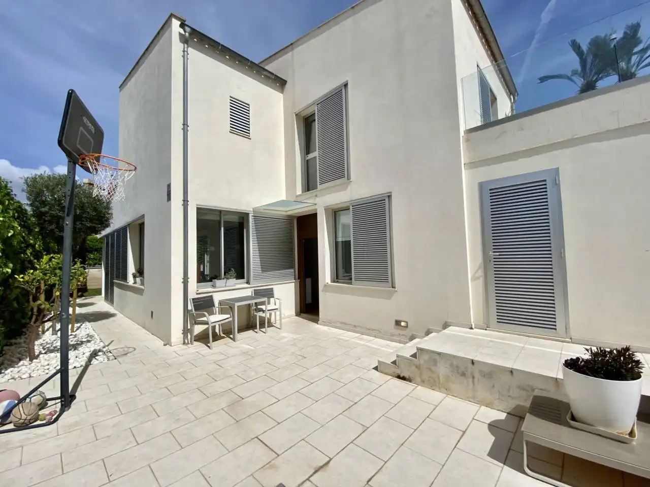 Terrasse von Einfamilien-Reihenhaus zur Miete in Ponent