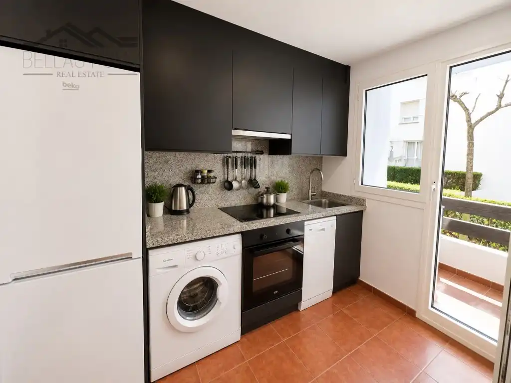 Küche von Maisonette zum Verkauf in Estepona mit Klimaanlage, Terrasse und Schwimmbad